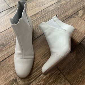 TOMS women’s Everly Pull on casual boots